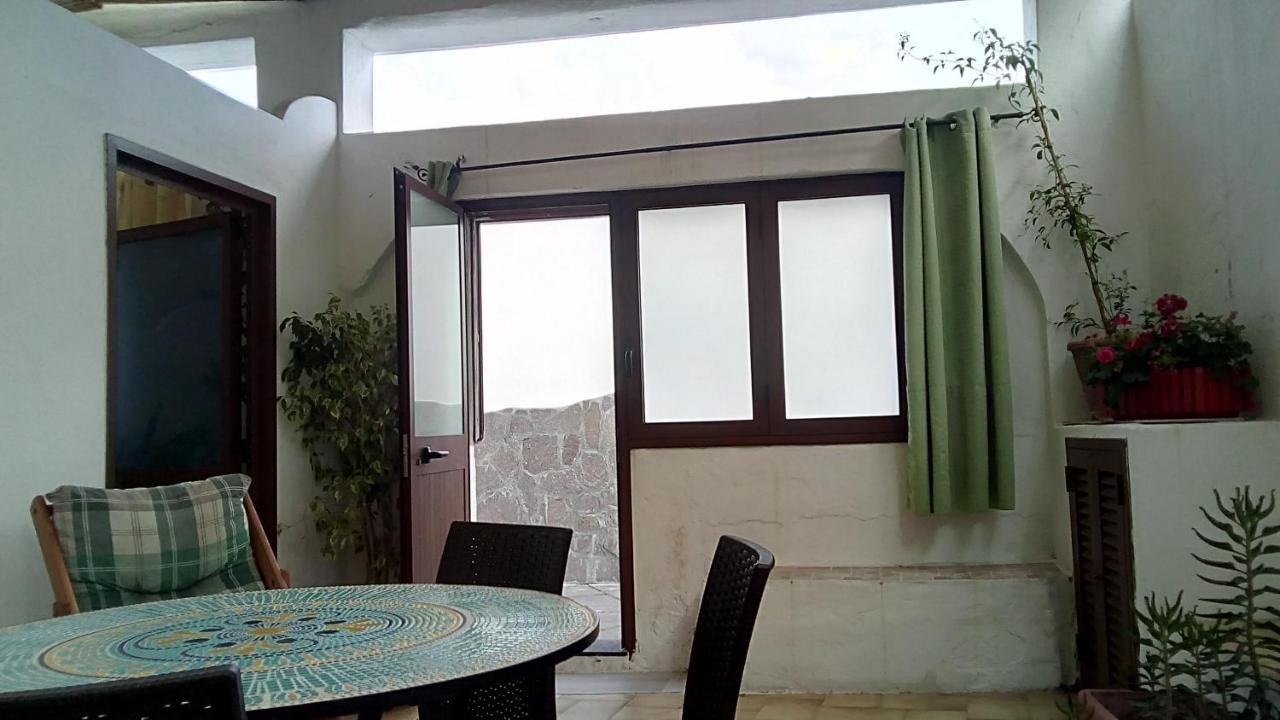 سترومبولي B&B Casa Frank المظهر الخارجي الصورة
